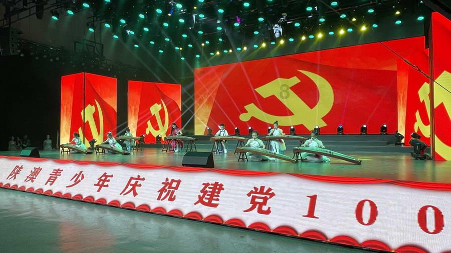 这是什么情况硬硬的不疼不痒？游戏画面